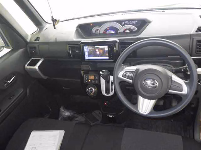 DAIHATSU WAKE