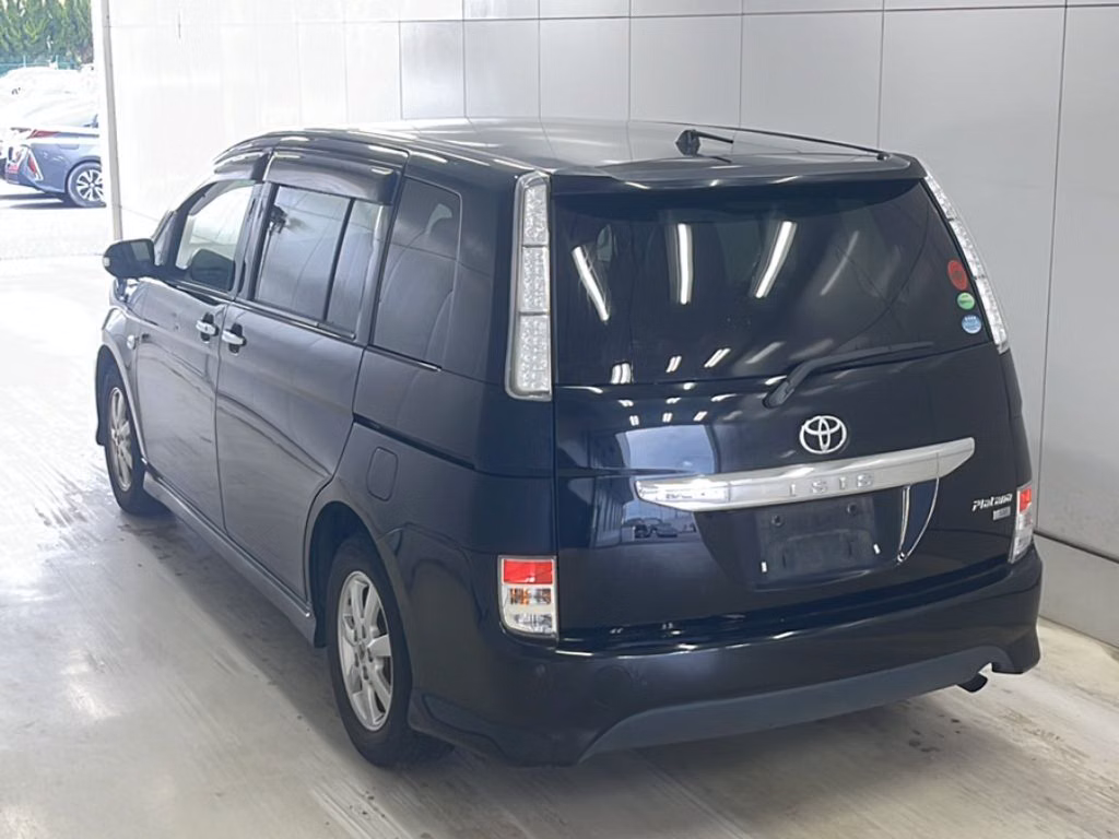 TOYOTA ISIS