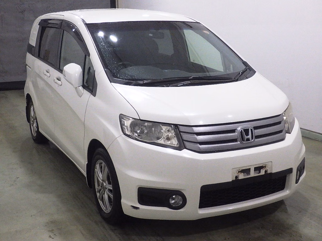 HONDA FREED SPIKE