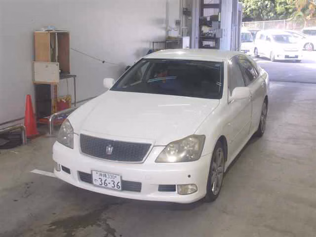 TOYOTA CROWN