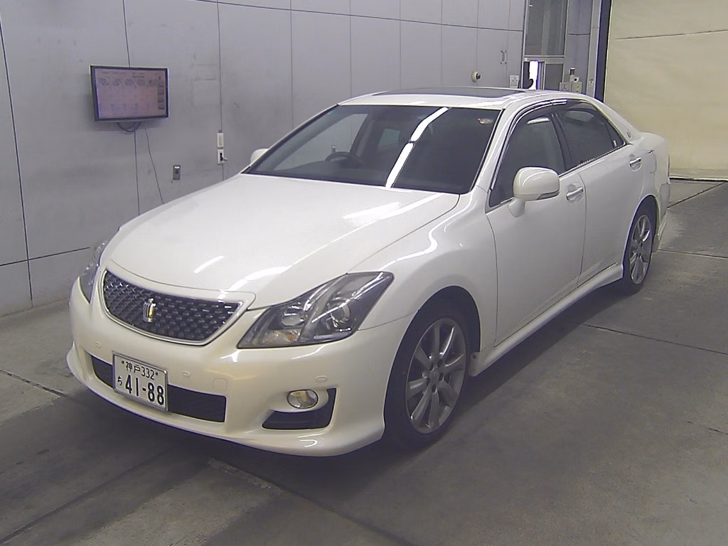 TOYOTA CROWN