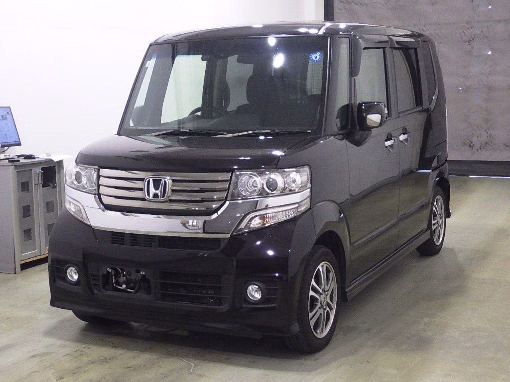 HONDA N-BOX