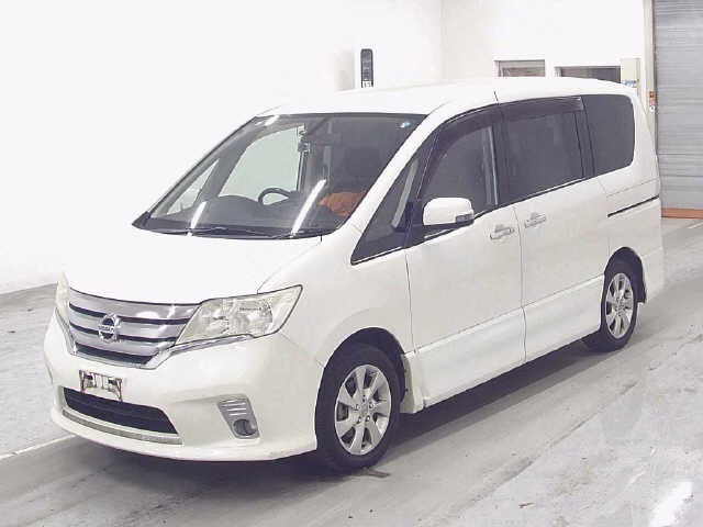 NISSAN SERENA
