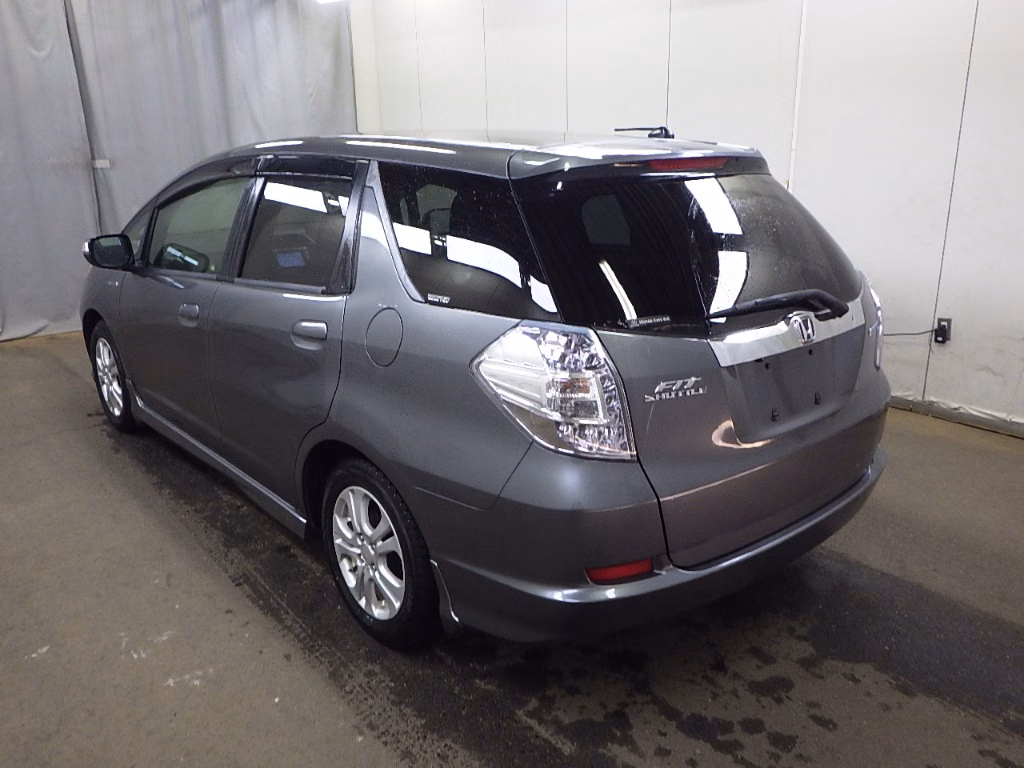 HONDA FIT SHUTTLE