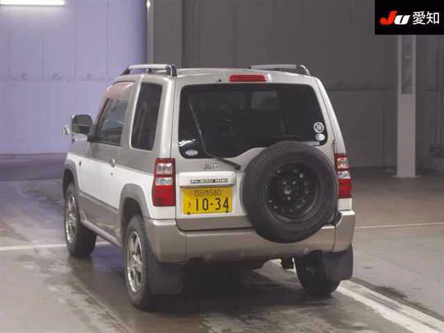 MITSUBISHI PAJERO MINI