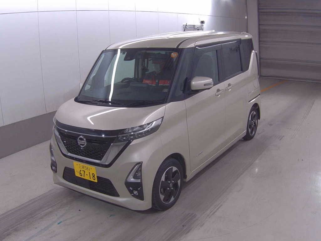 NISSAN ROOX