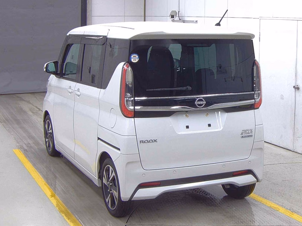 NISSAN ROOX