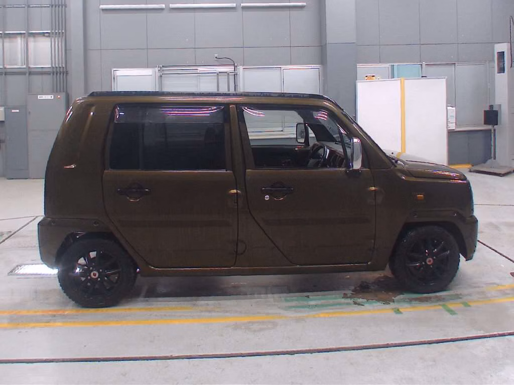 DAIHATSU NAKED
