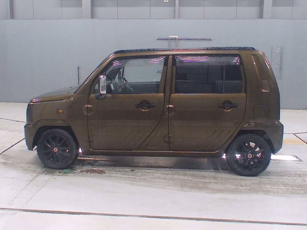 DAIHATSU NAKED