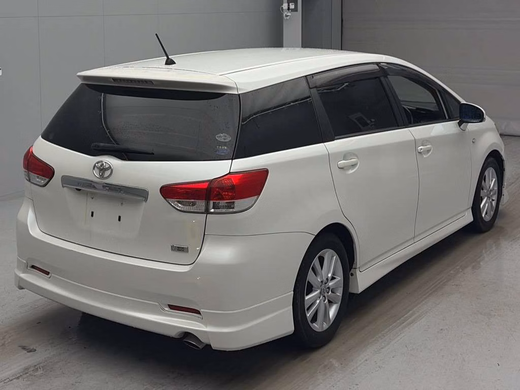 TOYOTA WISH