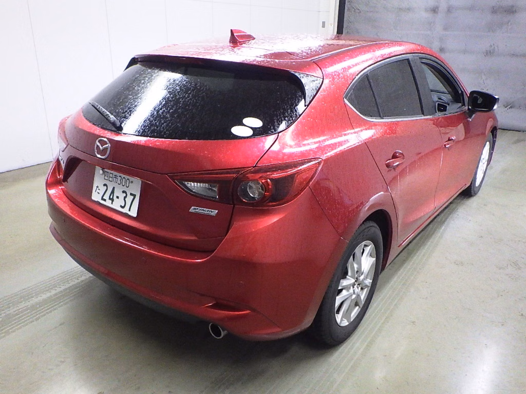 MAZDA AXELA
