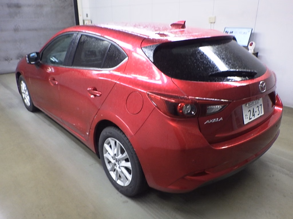 MAZDA AXELA