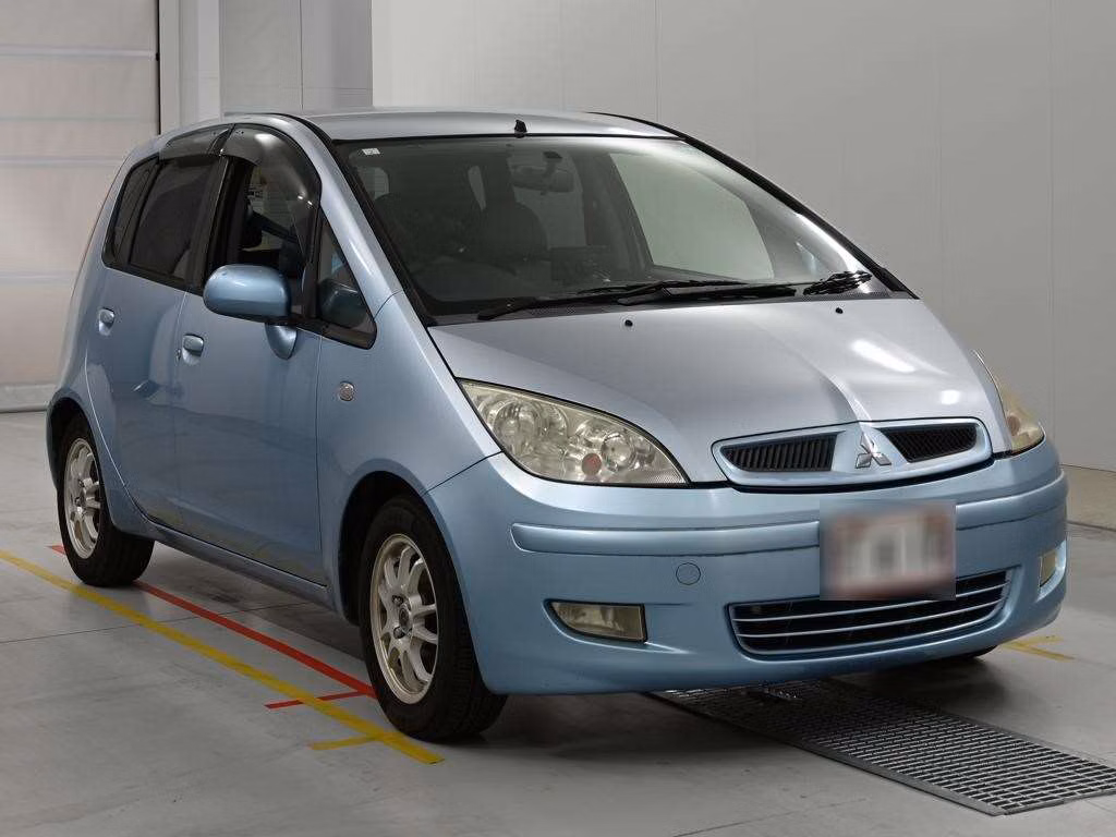 MITSUBISHI COLT