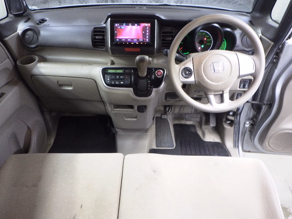 HONDA N-BOX+