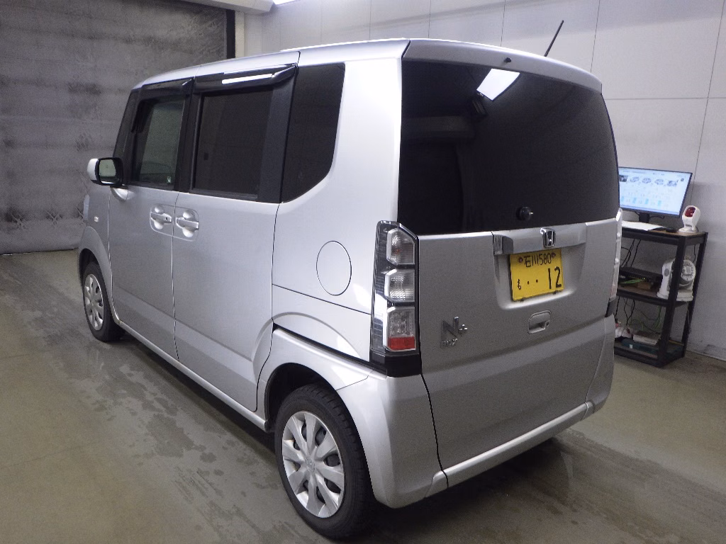 HONDA N-BOX+