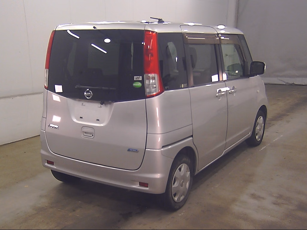 NISSAN ROOX