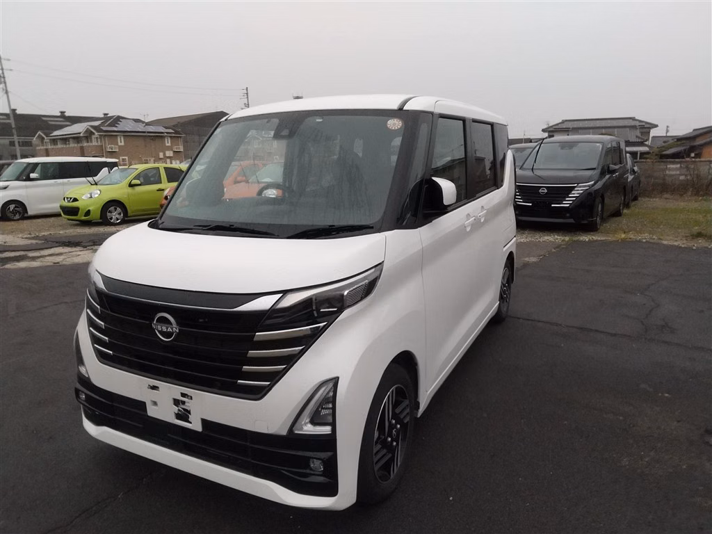 NISSAN ROOX