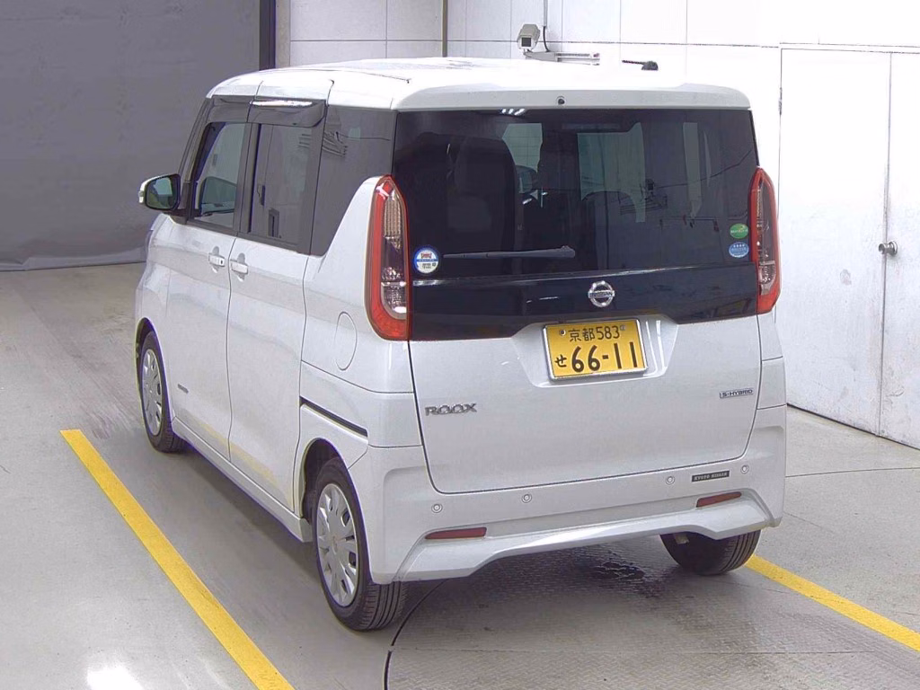 NISSAN ROOX