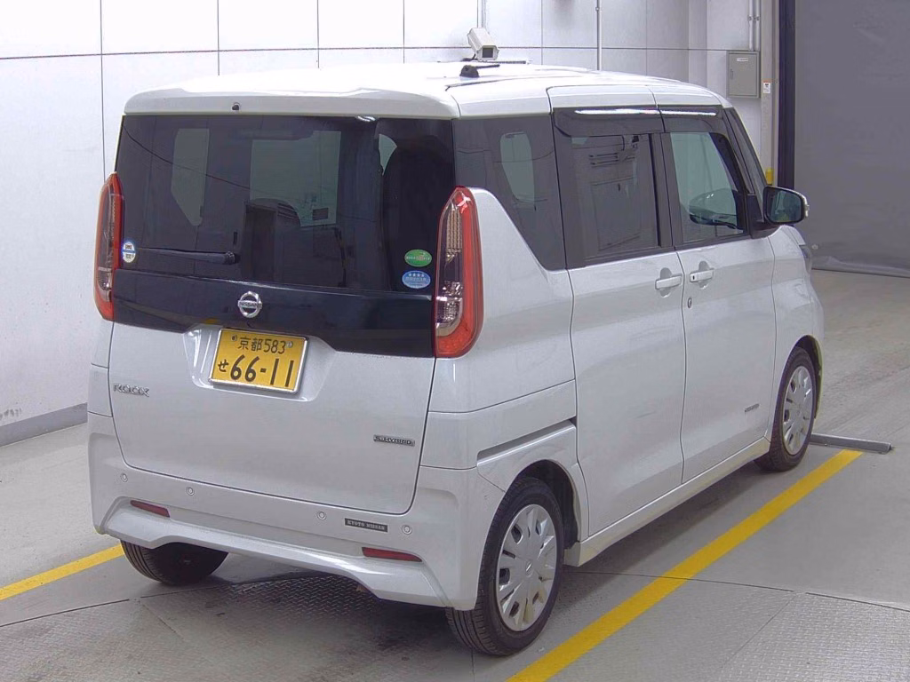 NISSAN ROOX