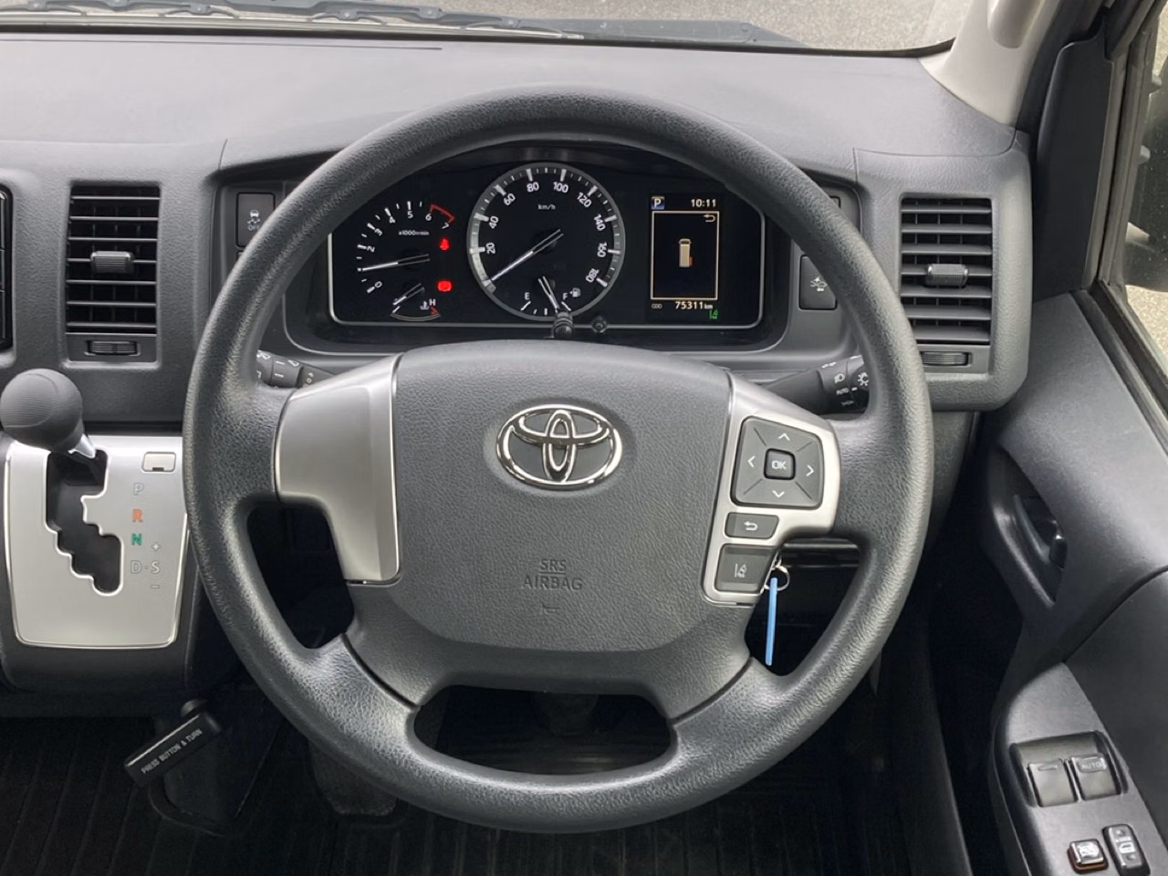TOYOTA REGIUS ACE