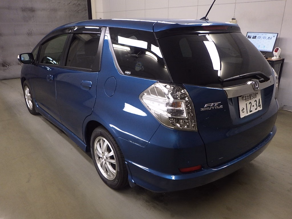 HONDA FIT SHUTTLE