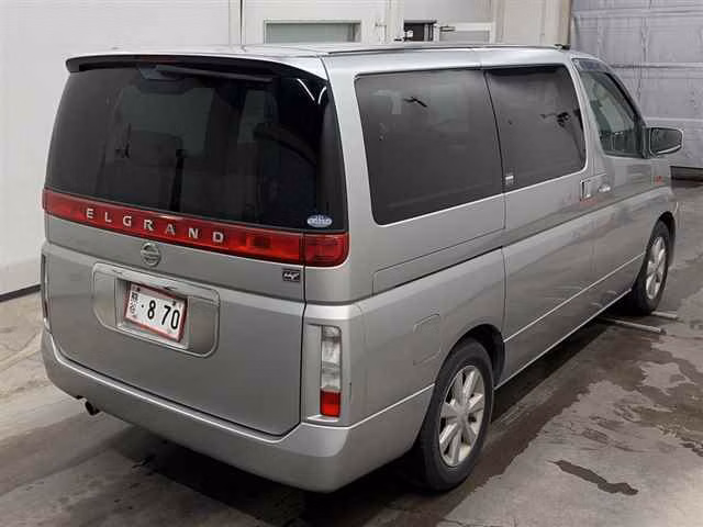 NISSAN ELGRAND