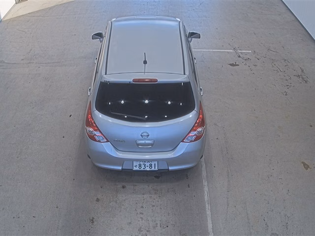 NISSAN TIIDA
