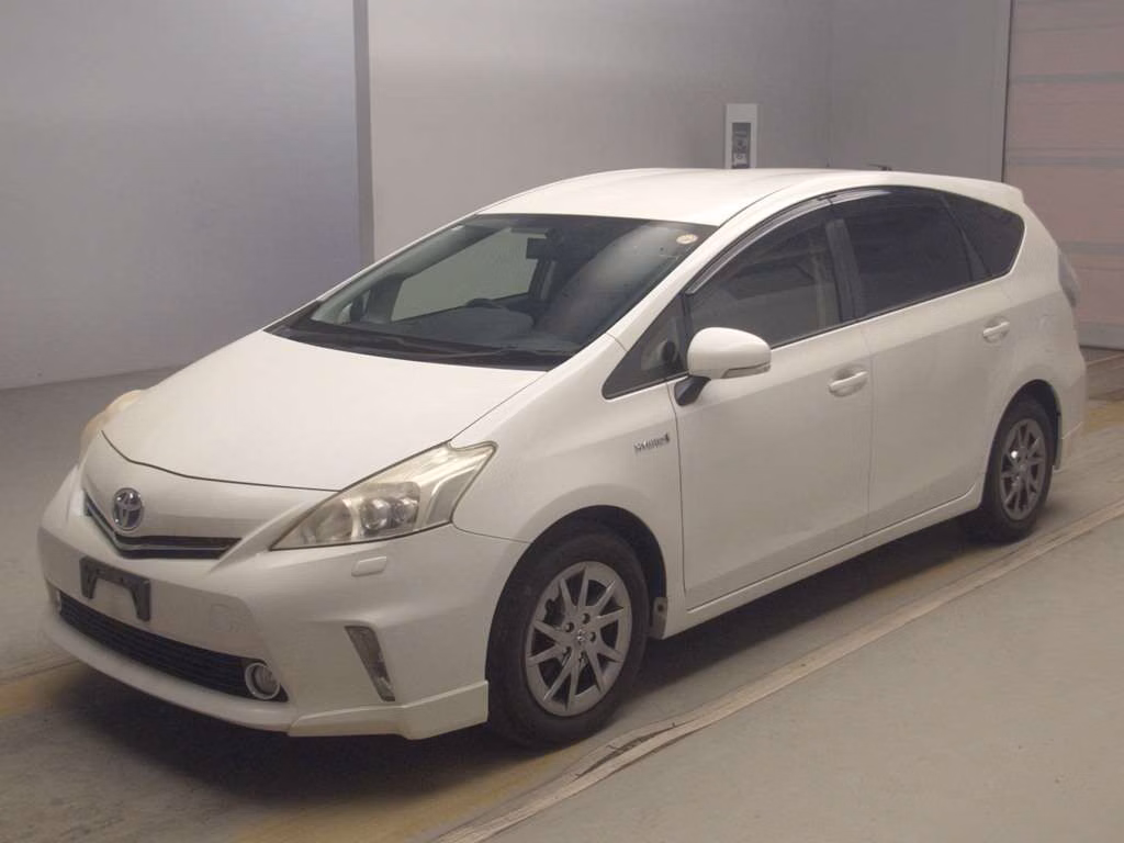 TOYOTA PRIUS ALPHA