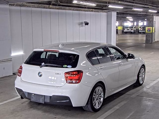 BMW 1-SERIES