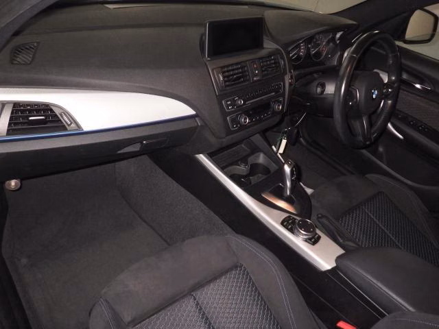 BMW 1-SERIES