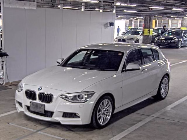 BMW 1-SERIES