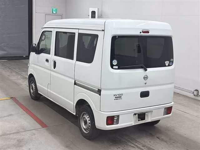 NISSAN NV100 CLIPPER
