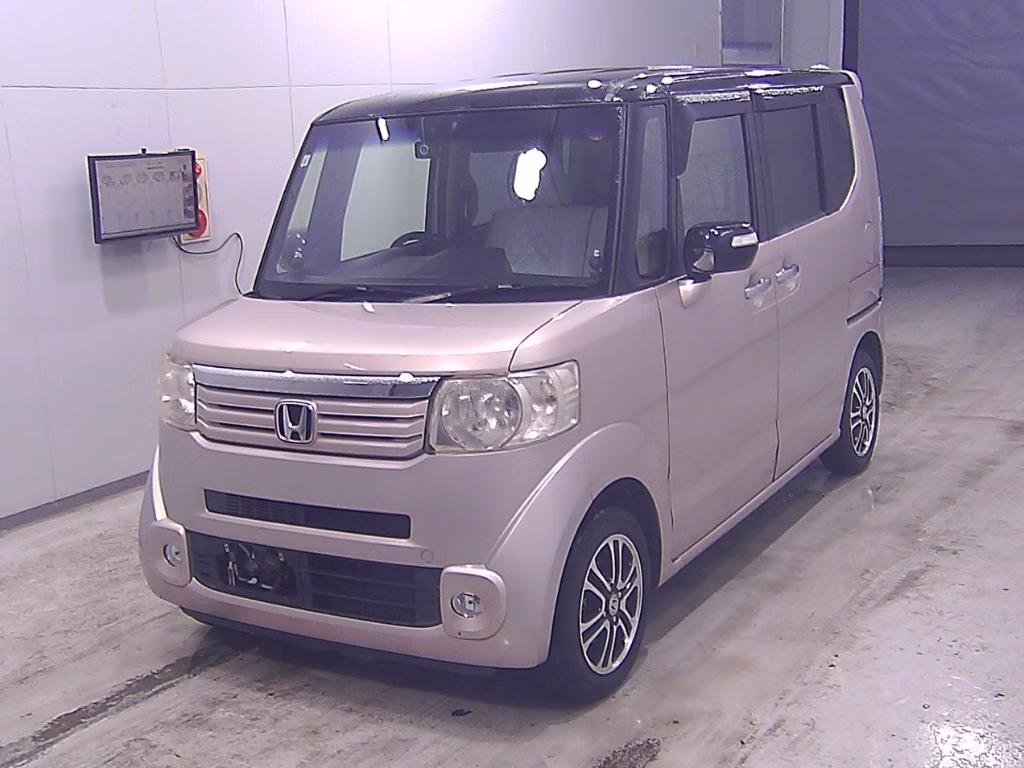 HONDA N-BOX+