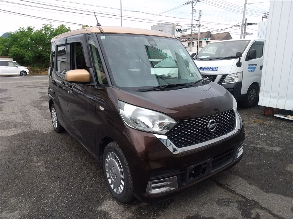 NISSAN DAYZ ROOX