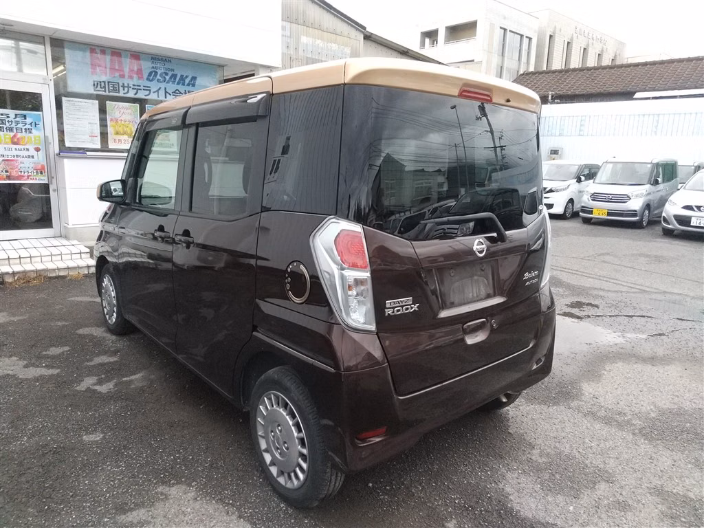 NISSAN DAYZ ROOX