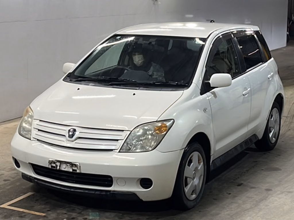 TOYOTA IST