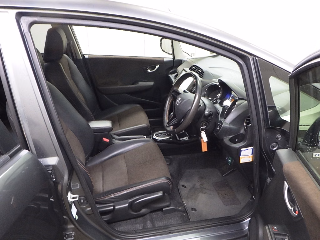 HONDA FIT SHUTTLE