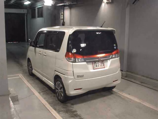 MITSUBISHI DELICA D:2