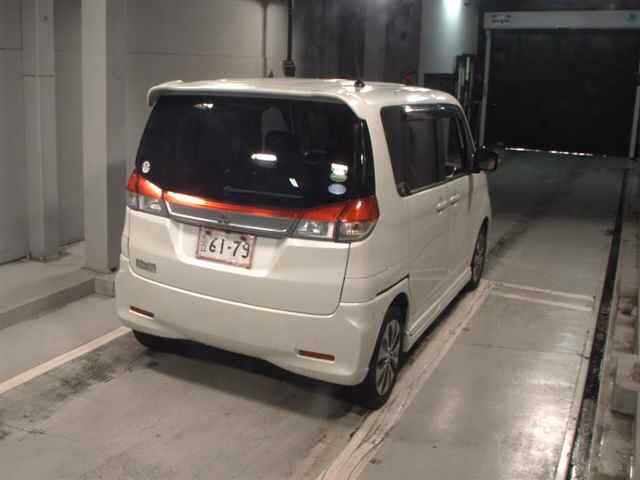 MITSUBISHI DELICA D:2