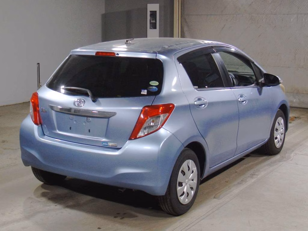 TOYOTA VITZ