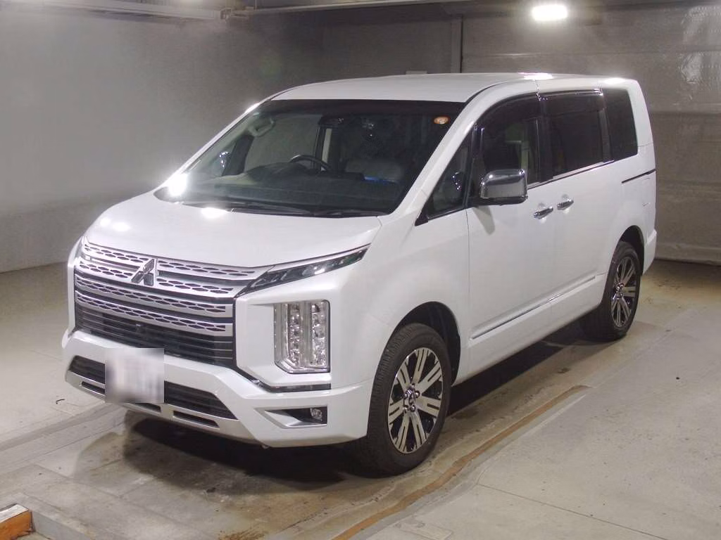 MITSUBISHI DELICA D:5