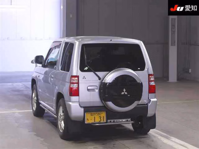 MITSUBISHI PAJERO MINI