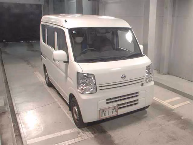 NISSAN NV100 CLIPPER