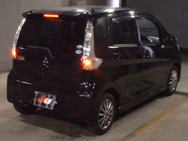 MITSUBISHI EK CUSTOM
