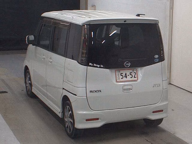 NISSAN ROOX
