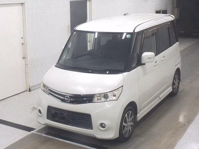NISSAN ROOX