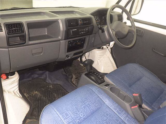 MITSUBISHI MINICAB