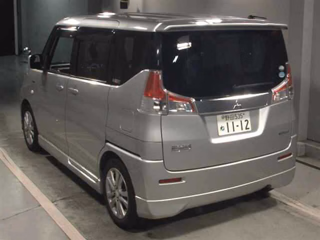 MITSUBISHI DELICA D:2