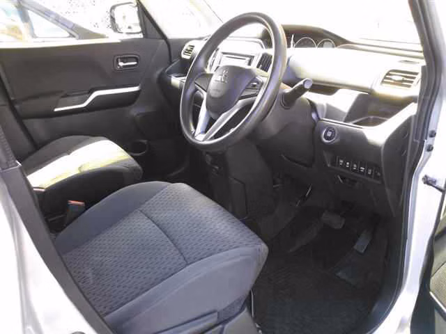 MITSUBISHI DELICA D:2