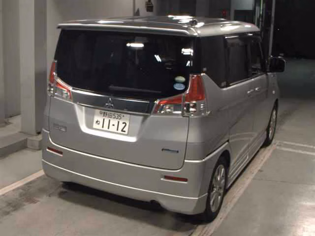 MITSUBISHI DELICA D:2